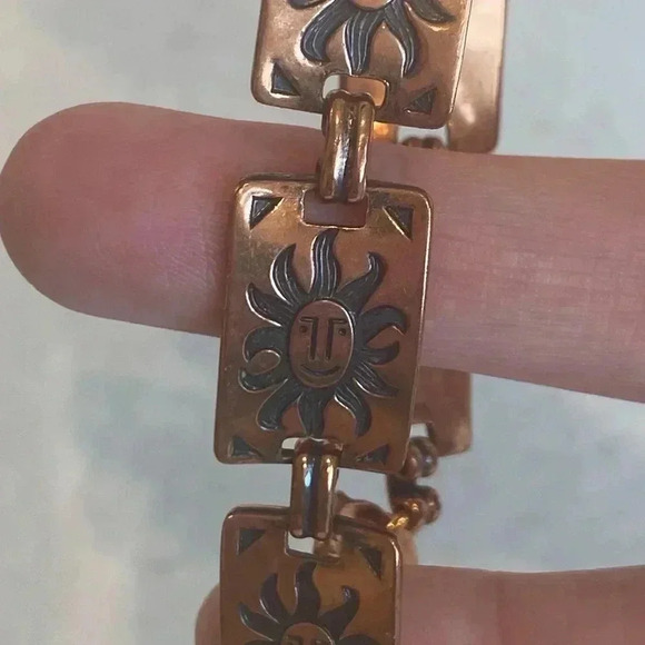 Smiling Sun Solid Copper Rectangular Link Bracelet - Picture 4 of 4